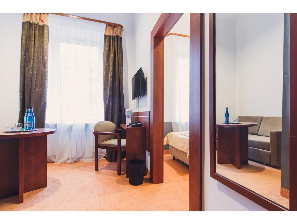 Hotel Chmielna Warszawa Rom bilde